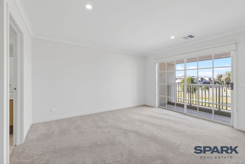 Photo - 36 Mosman Circuit, Tarneit VIC 3029 - Image 6