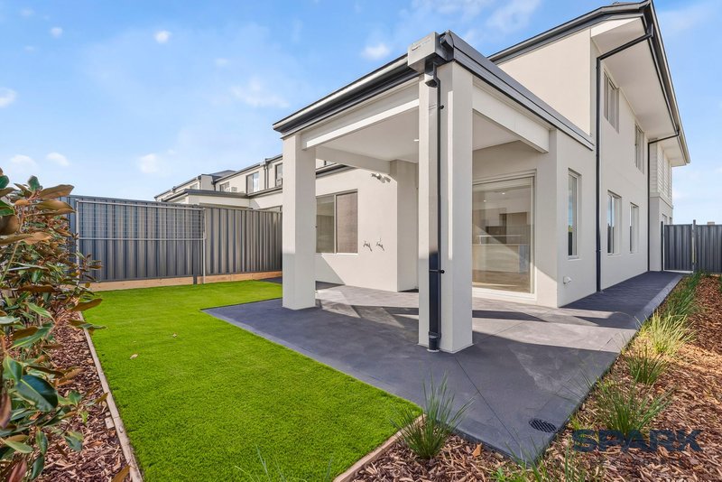 Photo - 36 Mosman Circuit, Tarneit VIC 3029 - Image 11