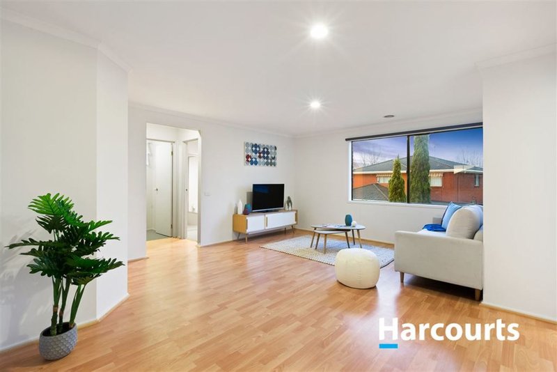 Photo - 36 Mosman Close, Wantirna South VIC 3152 - Image 4