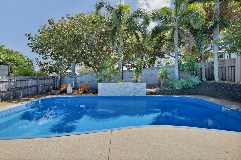 Photo - 36 Mulcahy Crescent, Eimeo QLD 4740 - Image 3