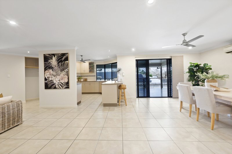 Photo - 36 Mulcahy Crescent, Eimeo QLD 4740 - Image 11