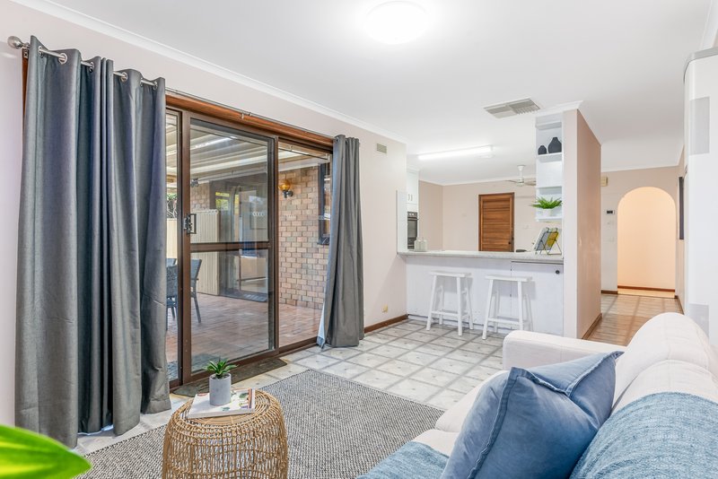 Photo - 36 Nabilla Crescent, Strathdale VIC 3550 - Image 8