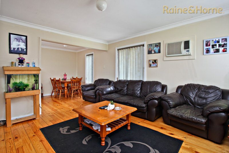 Photo - 36 Nella Dan Avenue, Tregear NSW 2770 - Image 5