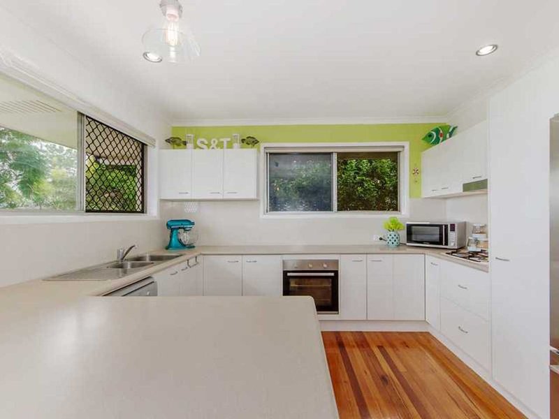 Photo - 36 Nerang Broadbeach Road, Nerang QLD 4211 - Image 4