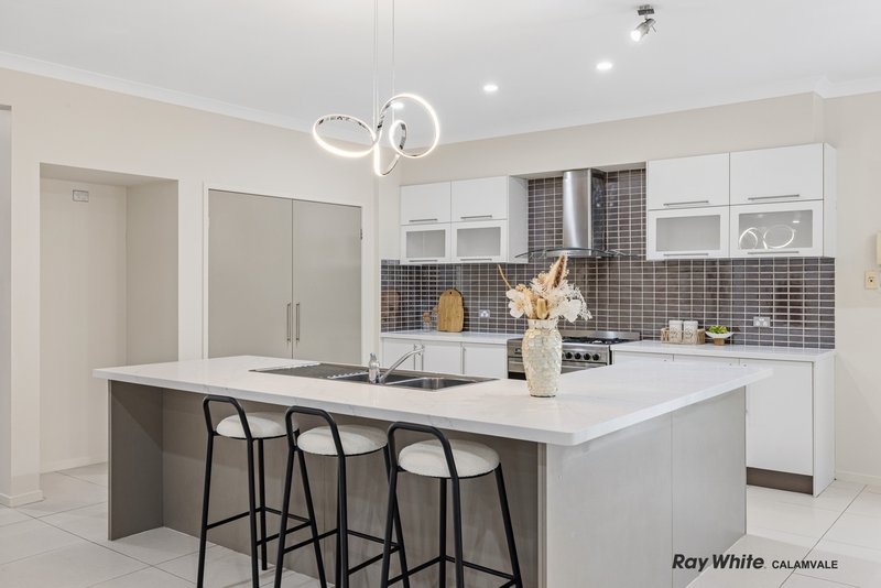 Photo - 36 Nigella Circuit, Drewvale QLD 4116 - Image 2