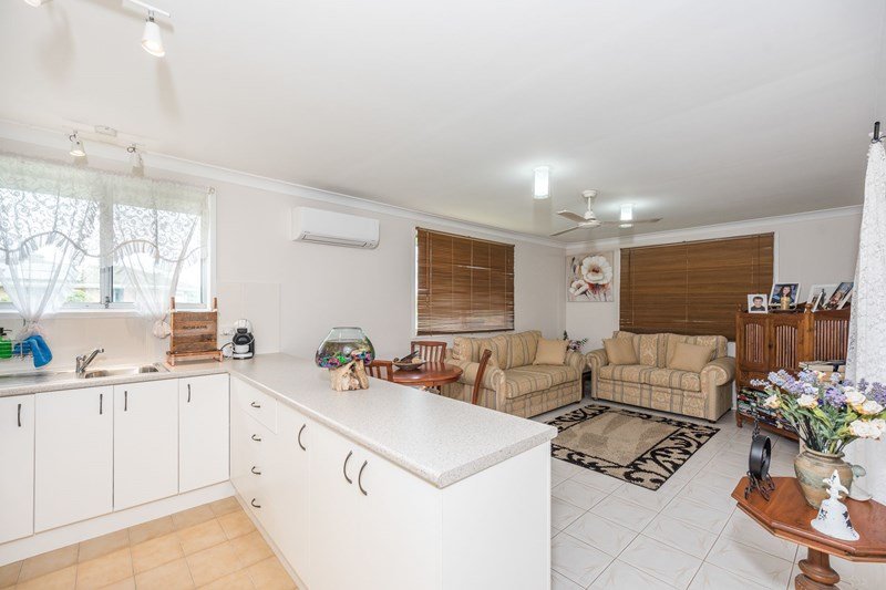 Photo - 36 Novakoski Street, Kepnock QLD 4670 - Image 7