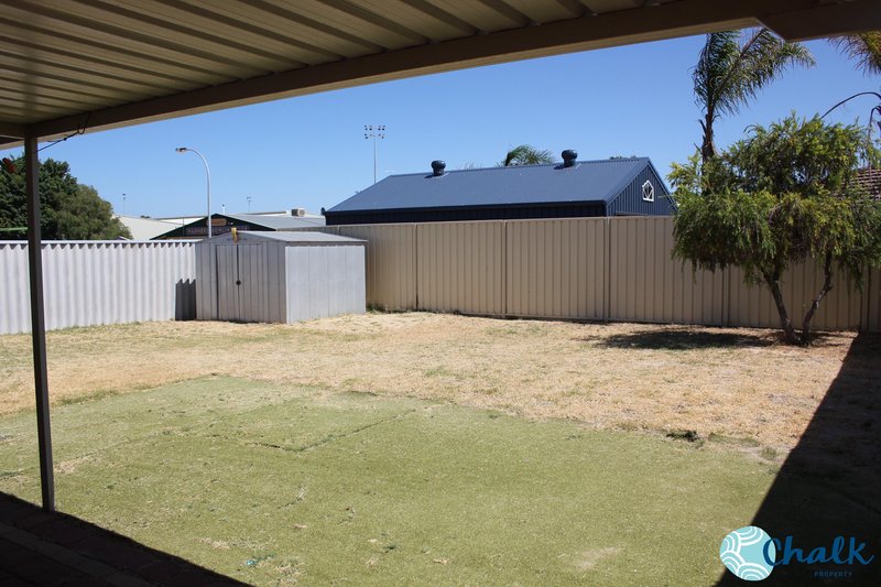 Photo - 36 Okehampton Road, Warnbro WA 6169 - Image 8