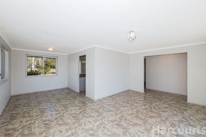 Photo - 36 Oleander Drive, Bongaree QLD 4507 - Image 11