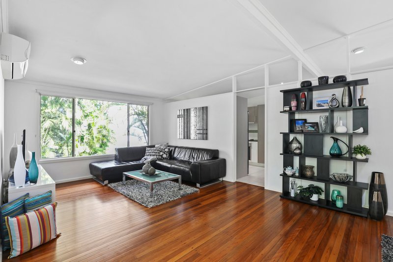 Photo - 36 Orient Road, Yeronga QLD 4104 - Image 3