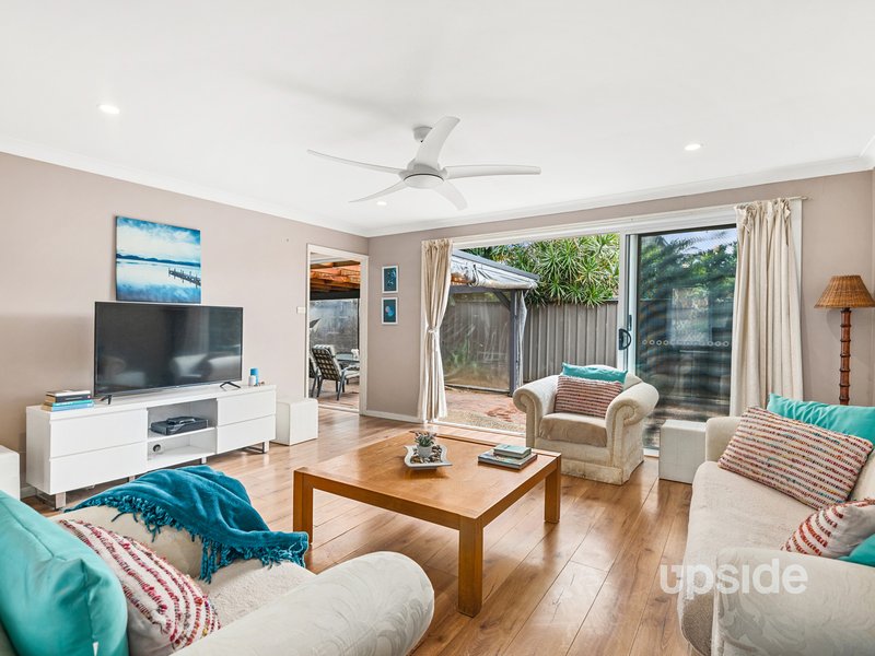 Photo - 36 Owen Stanley Road, Glenfield NSW 2167 - Image 4