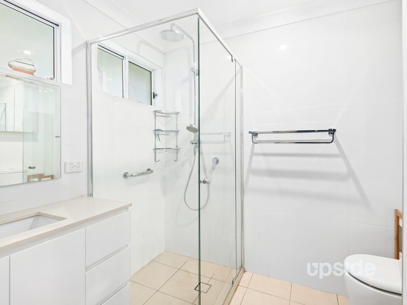 Photo - 36 Owen Stanley Road, Glenfield NSW 2167 - Image 10