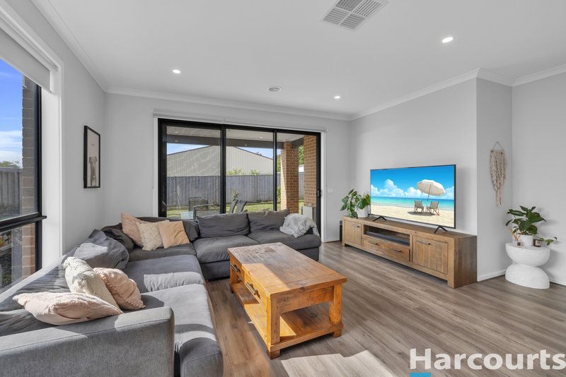 Photo - 36 Palladium Boulevard, Drouin VIC 3818 - Image 5