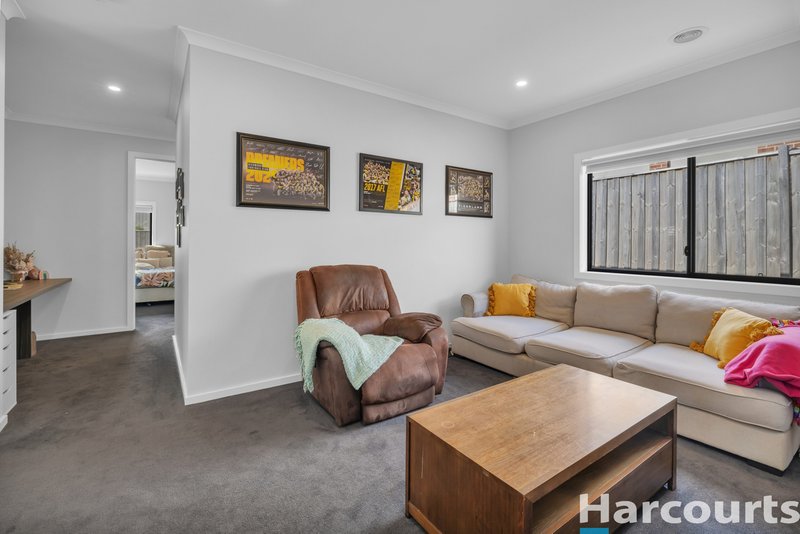 Photo - 36 Palladium Boulevard, Drouin VIC 3818 - Image 11