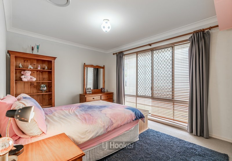 Photo - 36 Paperbark Crescent, Heathwood QLD 4110 - Image 17