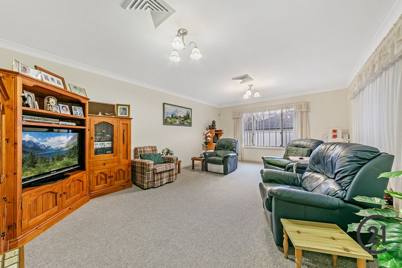 Photo - 36 Perisher Road, Beaumont Hills NSW 2155 - Image 5