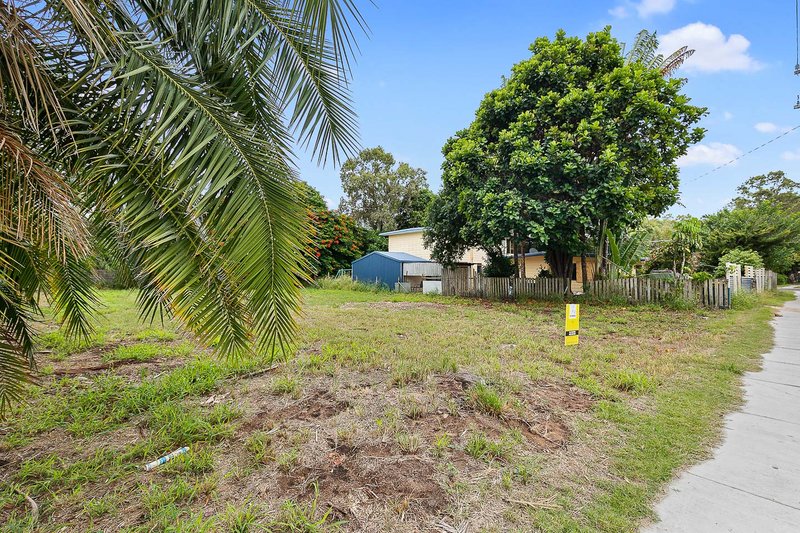 Photo - 36 Petersen Road, Craignish QLD 4655 - Image 2