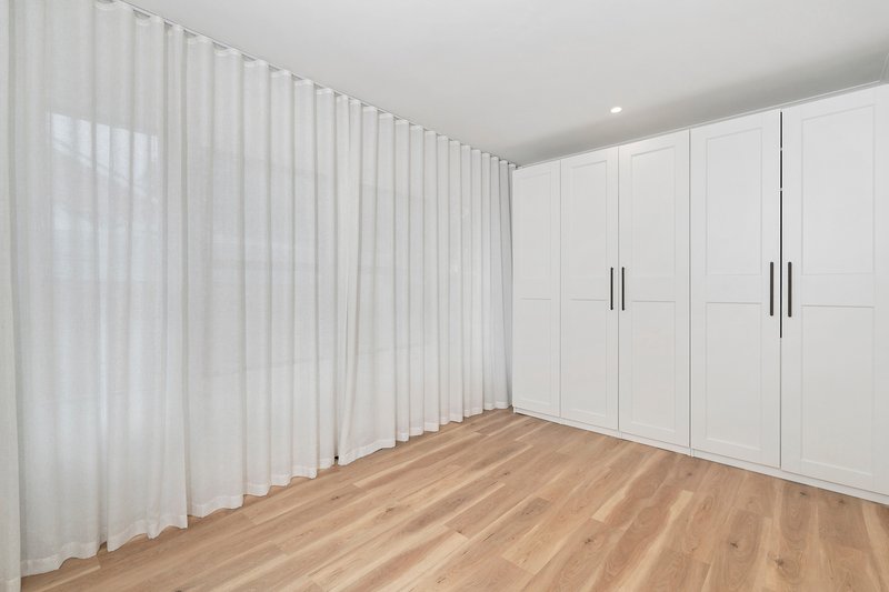 Photo - 36 Pine Street, Frankston North VIC 3200 - Image 4