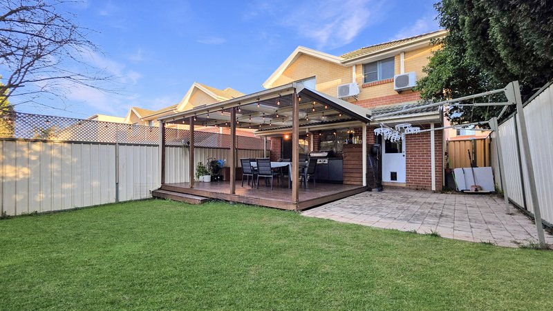 Photo - 3/6 Plum Close, Casula NSW 2170 - Image 12