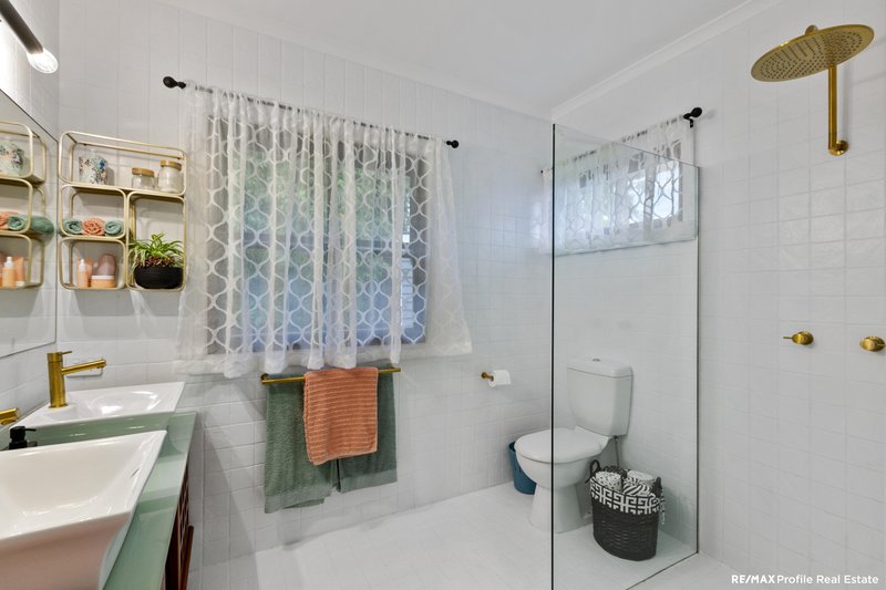 Photo - 36 Quentin Street, Chapel Hill QLD 4069 - Image 13