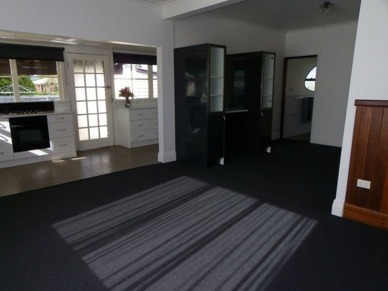 Photo - 36 Quiggin Street, Wynyard TAS 7325 - Image 3