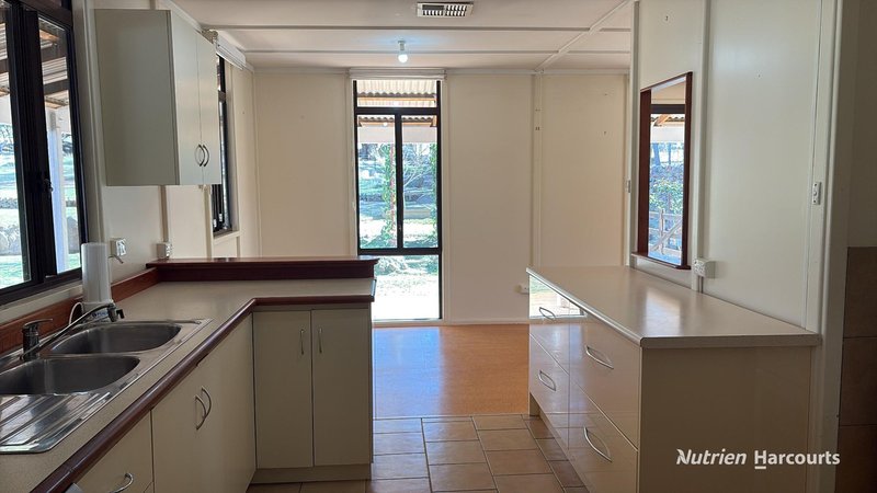 Photo - 36 Quigley Street, Narrogin WA 6312 - Image 9