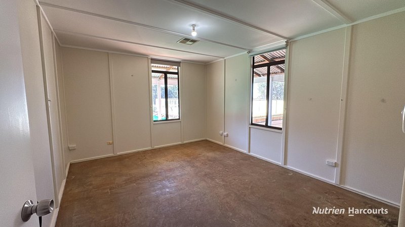 Photo - 36 Quigley Street, Narrogin WA 6312 - Image 10