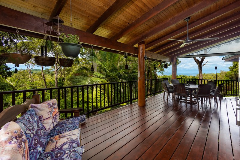 36 Reynolds Road, Oak Beach QLD 4877