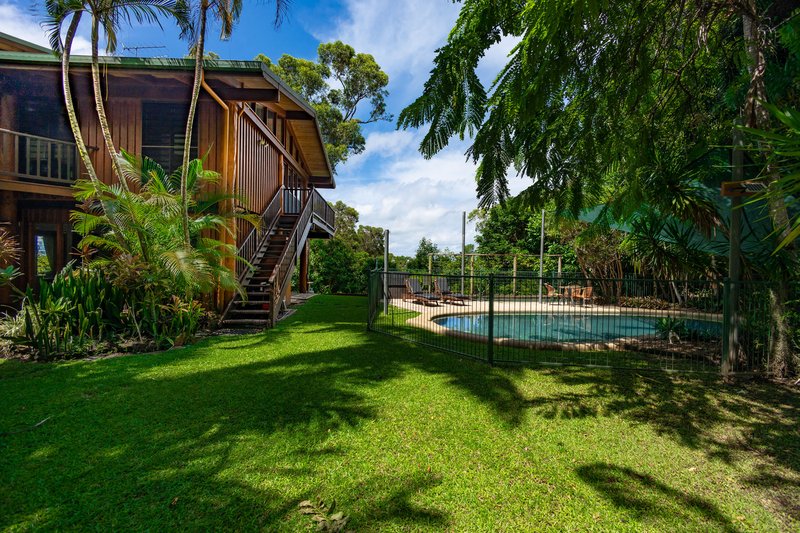 Photo - 36 Reynolds Road, Oak Beach QLD 4877 - Image 4