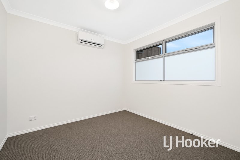 Photo - 3/6 Robert Street, Dandenong VIC 3175 - Image 8