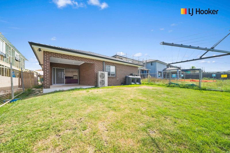 Photo - 36 Rocco Place, Green Valley NSW 2168 - Image 8