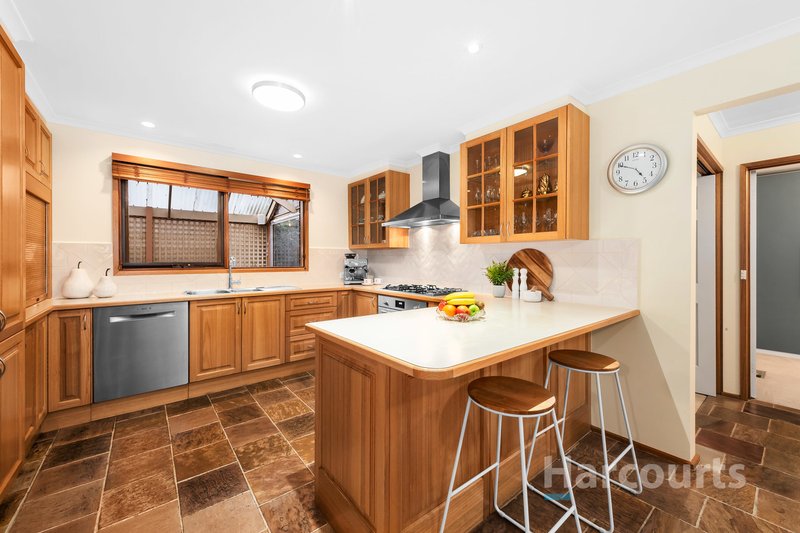 Photo - 36 Roehampton Avenue, Wantirna VIC 3152 - Image 5