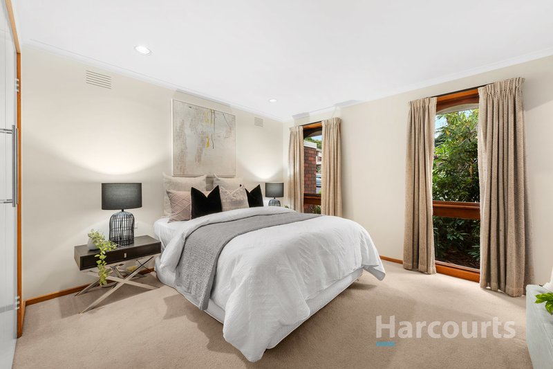 Photo - 36 Roehampton Avenue, Wantirna VIC 3152 - Image 9