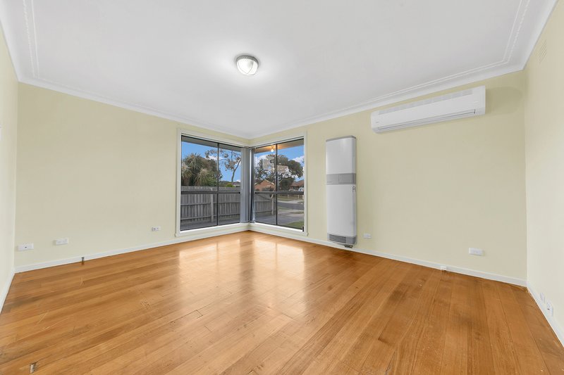 Photo - 36 Rosebery Street, Altona Meadows VIC 3028 - Image 2