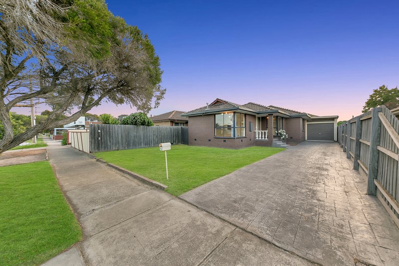 Photo - 36 Rosebery Street, Altona Meadows VIC 3028 - Image 3