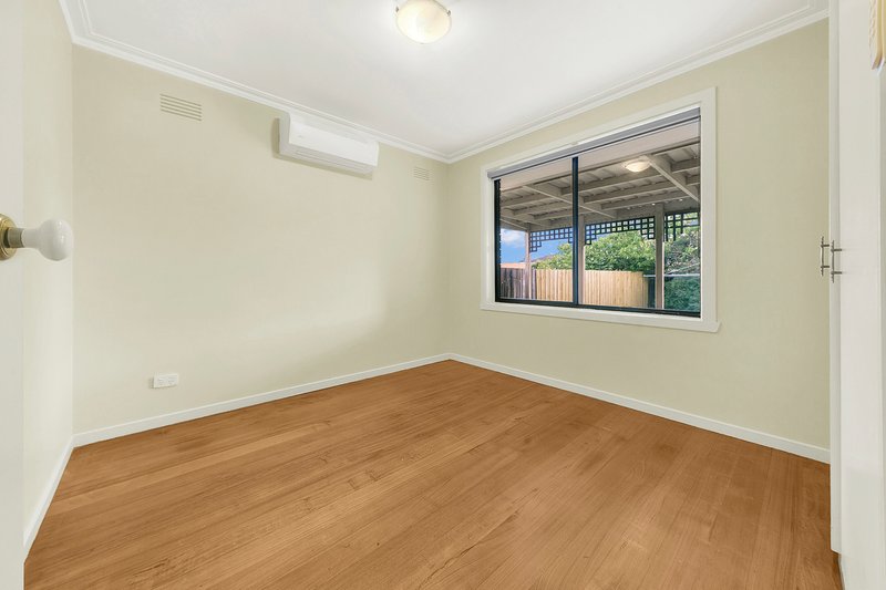 Photo - 36 Rosebery Street, Altona Meadows VIC 3028 - Image 8