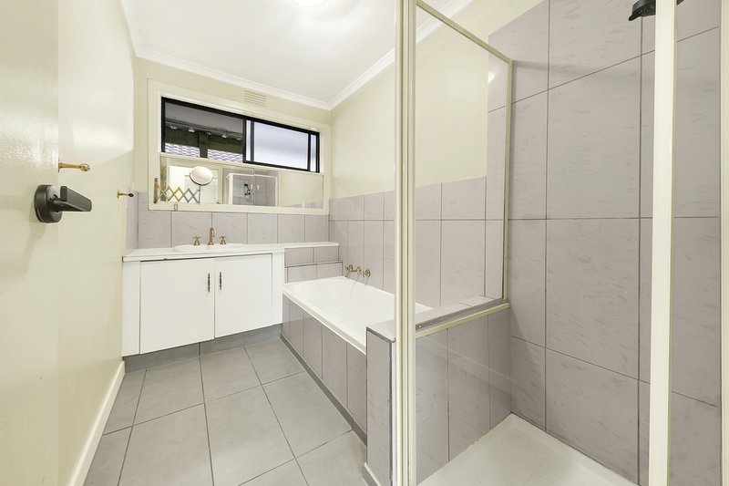 Photo - 36 Rosebery Street, Altona Meadows VIC 3028 - Image 9