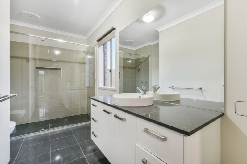 Photo - 36 Samsara Avenue, Truganina VIC 3029 - Image 3