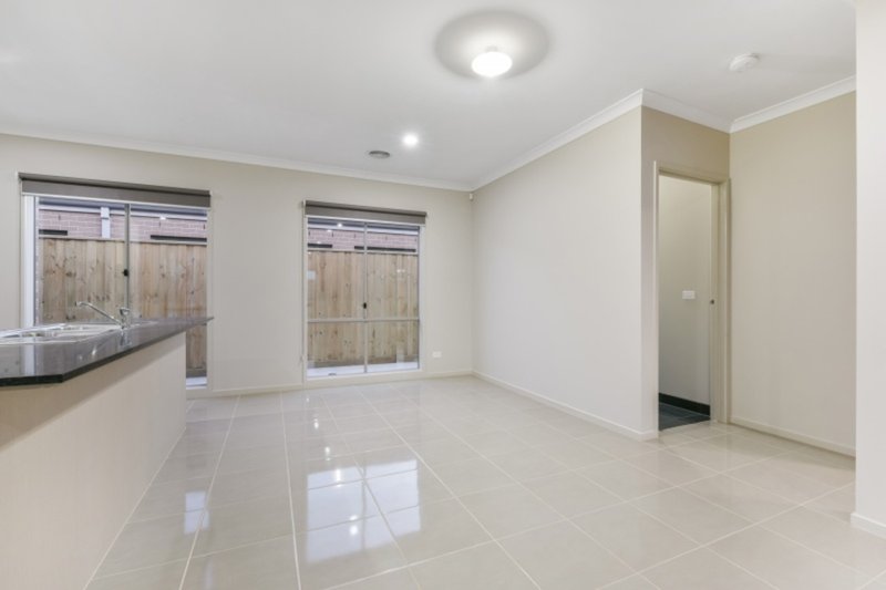 Photo - 36 Samsara Avenue, Truganina VIC 3029 - Image 4