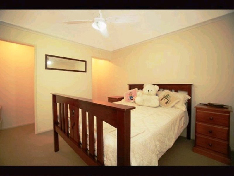 Photo - 36 Sandpiper Avenue, New Auckland QLD 4680 - Image 12