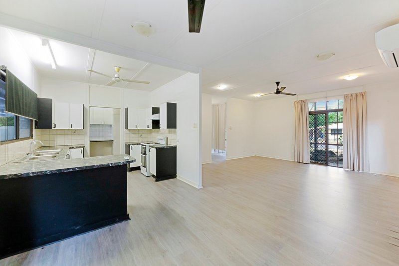 Photo - 36 Sanford Street, Leanyer NT 0812 - Image 5