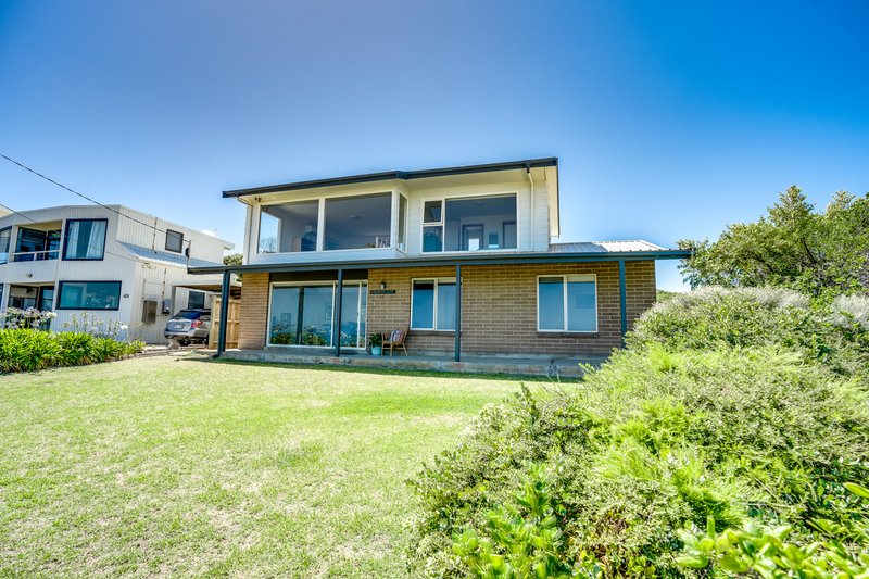 Photo - 36 Seaview Avenue, Middleton SA 5213 - Image 8