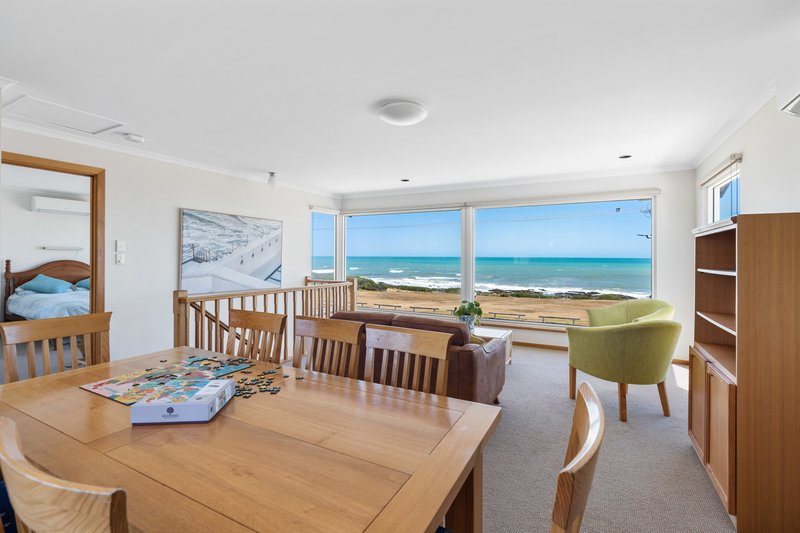 Photo - 36 Seaview Avenue, Middleton SA 5213 - Image 12