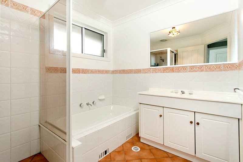 Photo - 36 Shearwater Boulevard, Albion Park Rail NSW 2527 - Image 7