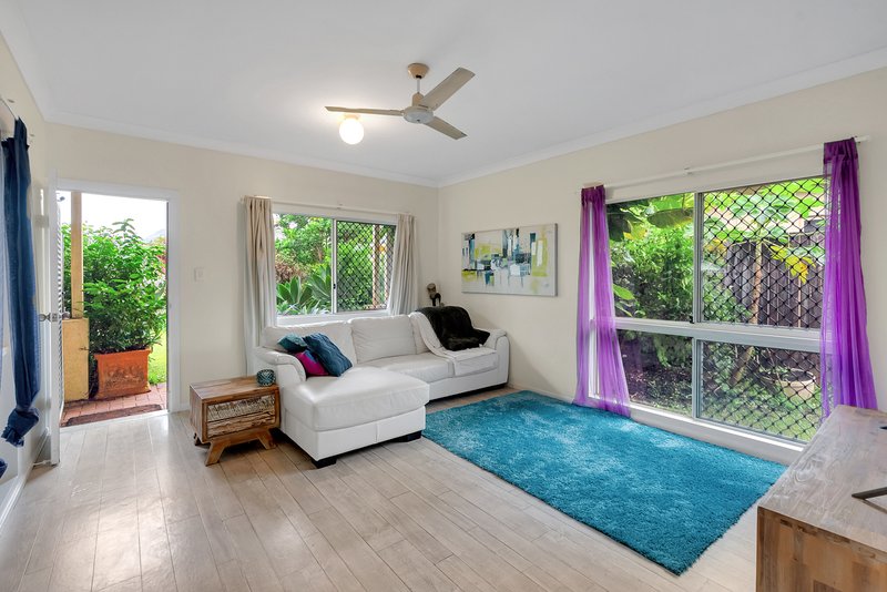 Photo - 36 Silky Oak Court, Mooroobool QLD 4870 - Image 3