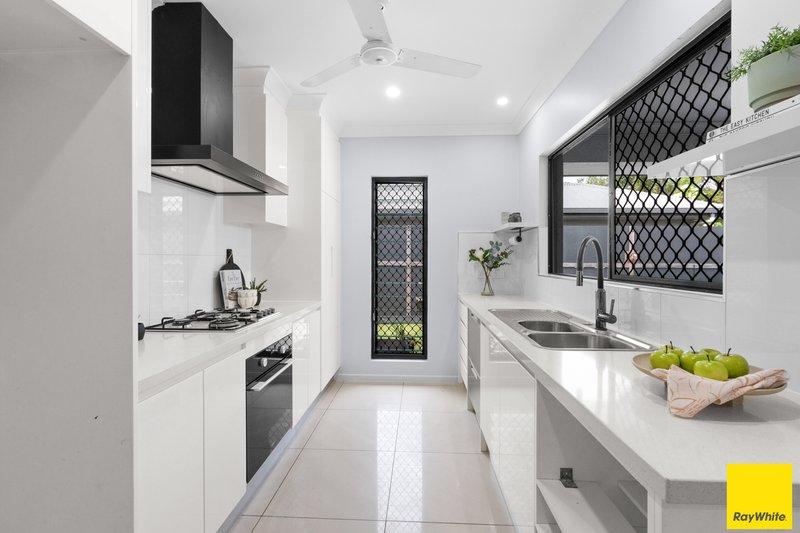 Photo - 36 Singleton Close, Smithfield QLD 4878 - Image 2