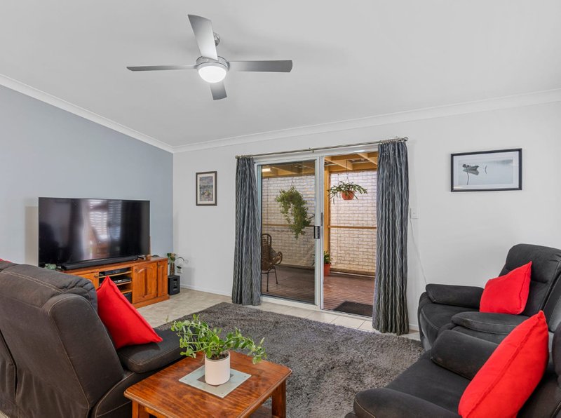 Photo - 36 Sorrento Street, Wynnum West QLD 4178 - Image 7