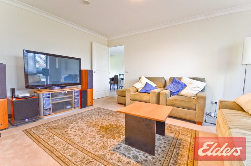 Photo - 36 Sparman Crescent, Kings Langley NSW 2147 - Image 2