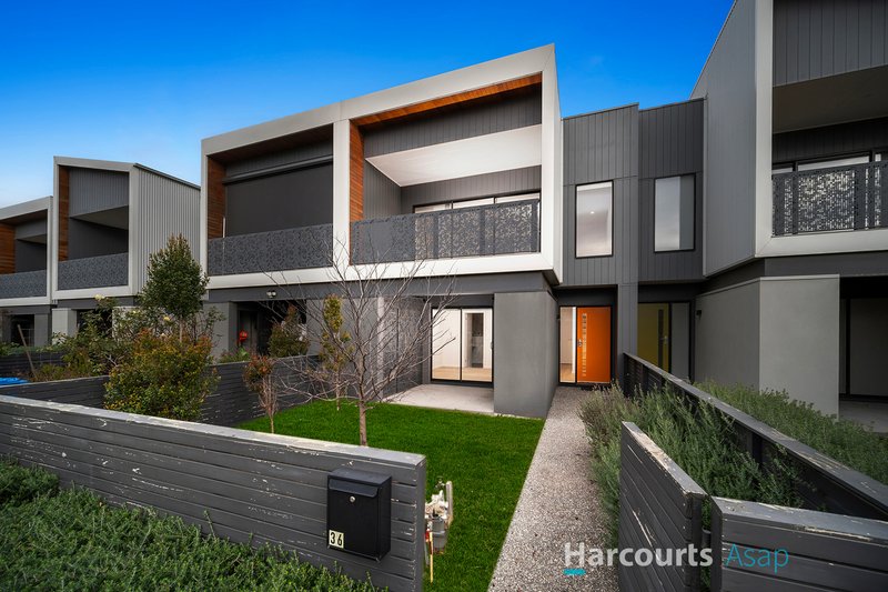 Photo - 36 Spirit Boulevard, Cranbourne East VIC 3977 - Image 2