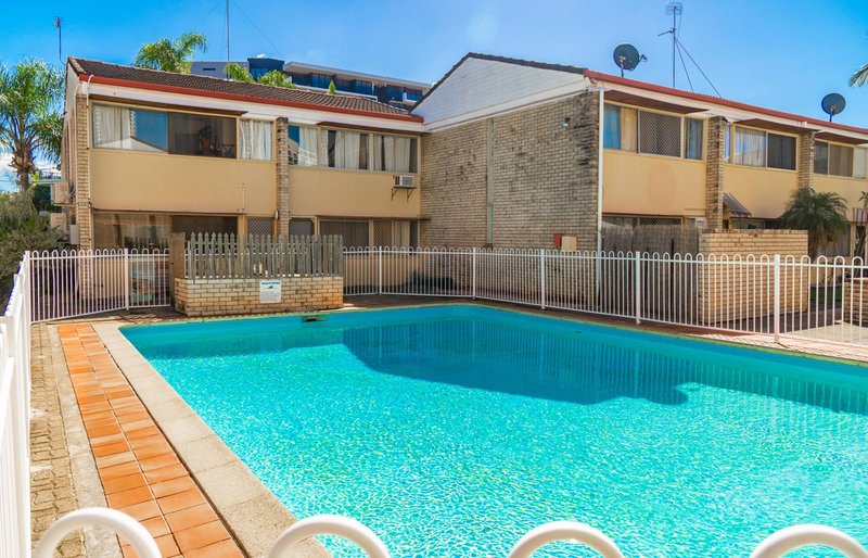 Photo - 3/6 Stanhill Drive, Surfers Paradise QLD 4217 - Image 5