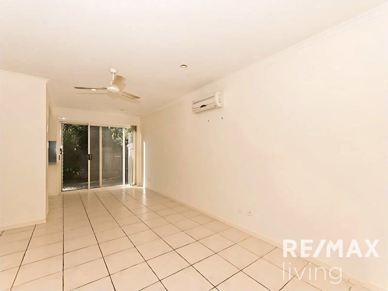 Photo - 3/6 Station Road, Burpengary QLD 4505 - Image 3